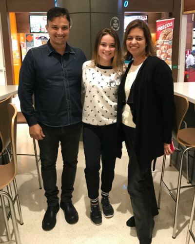 Mario Portela (dono da MP Entretenimento), Raissa Chaddad e Christina Campos (dona da Nove Letras) 